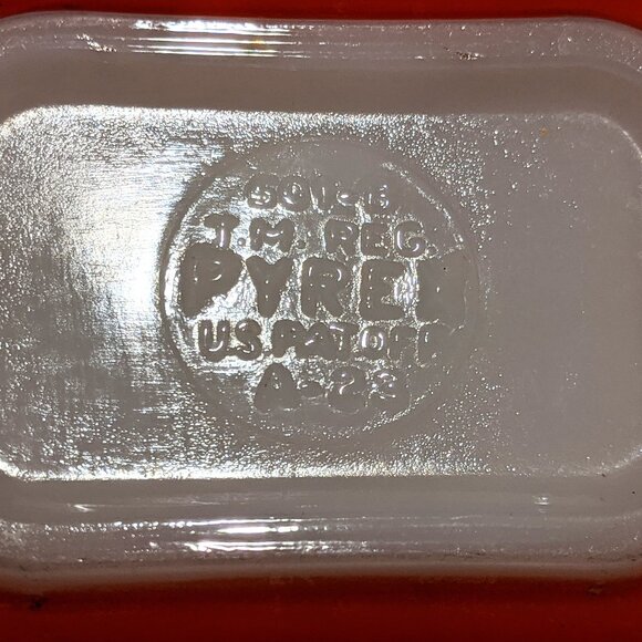 Pyrex 501 Small Red Refrigerator Covered Dishes - Set of 2 - Picture 9 of 9